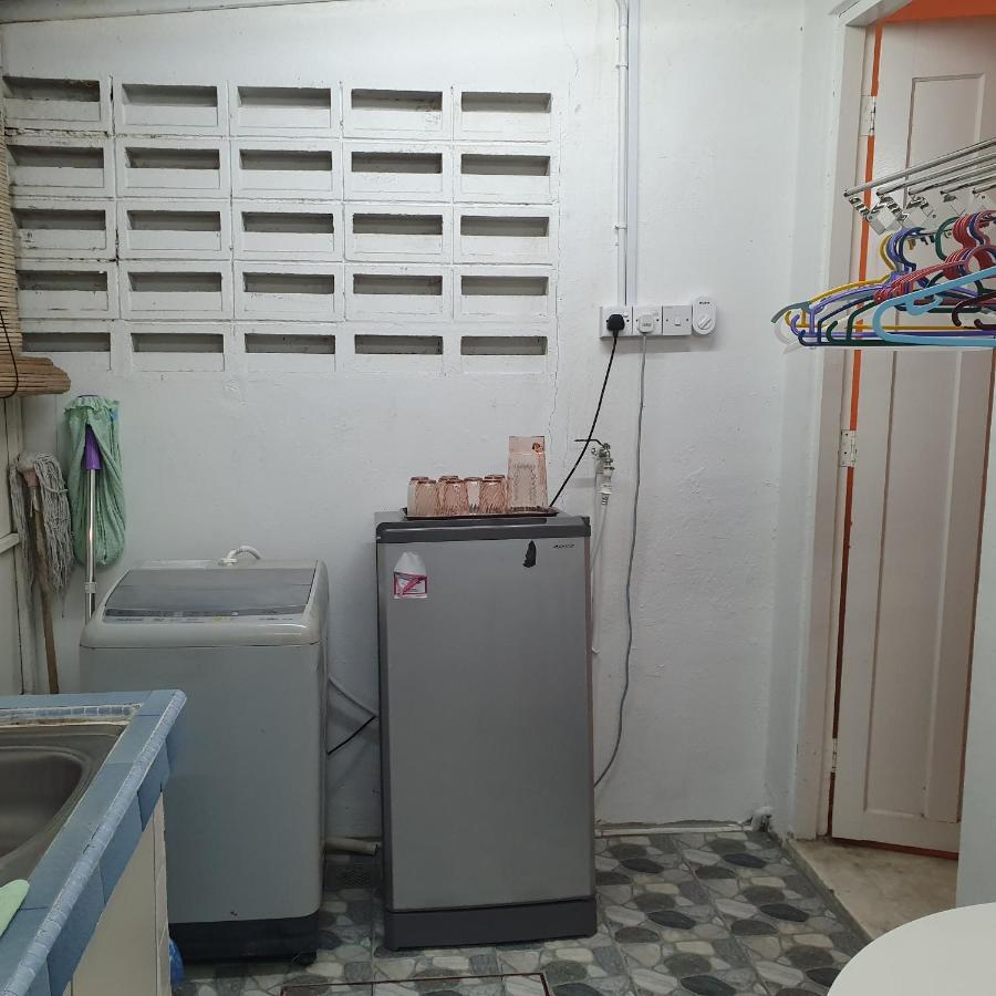 Homestay Cempaka Star Ipoh Esterno foto